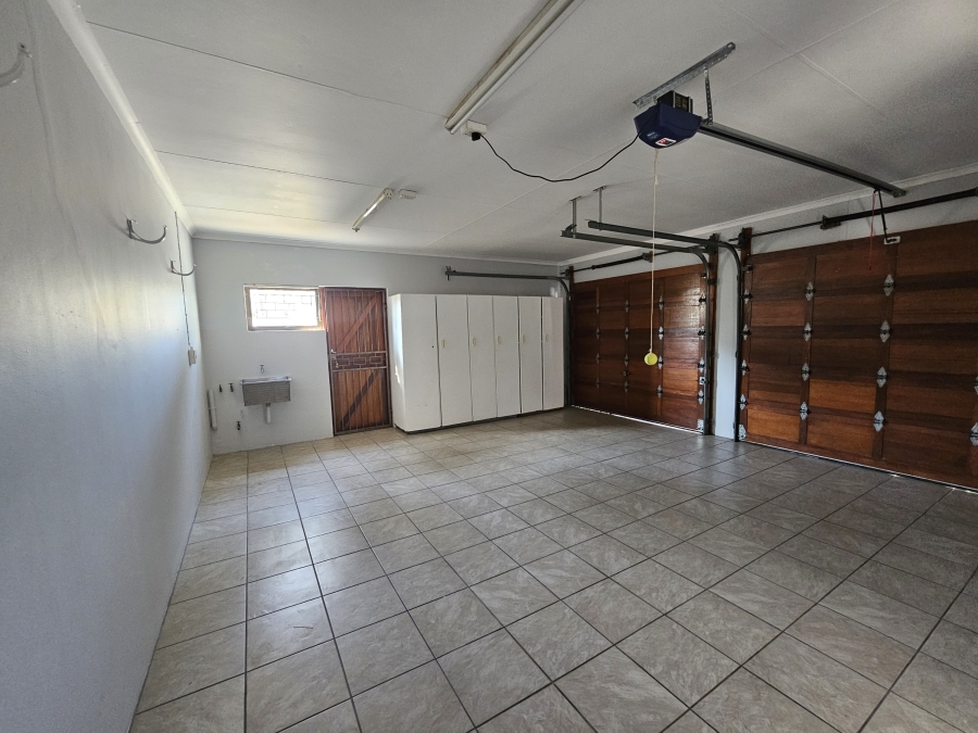 To Let 3 Bedroom Property for Rent in Blue Bend Eastern Cape